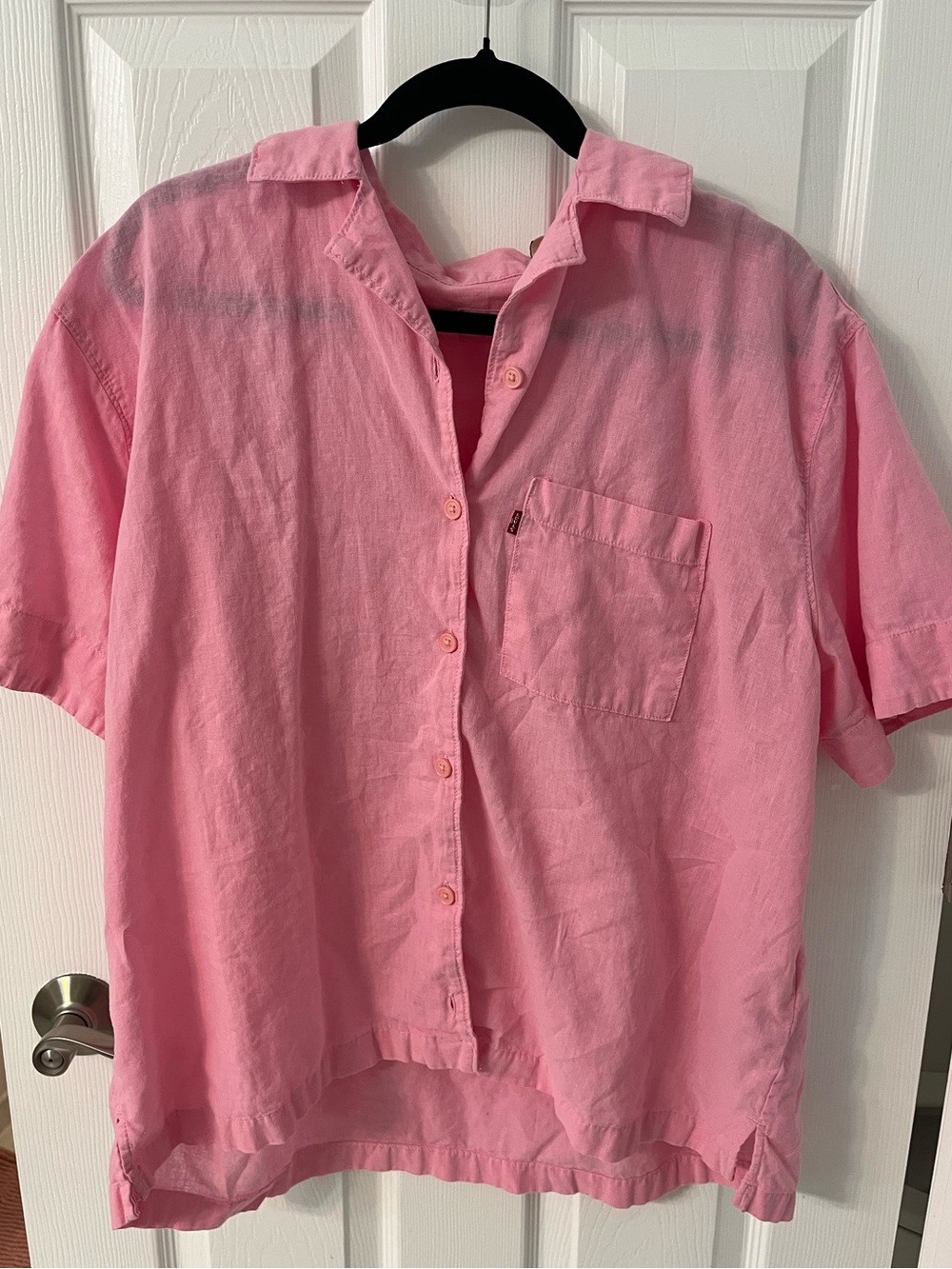Women’s Linen Button Down